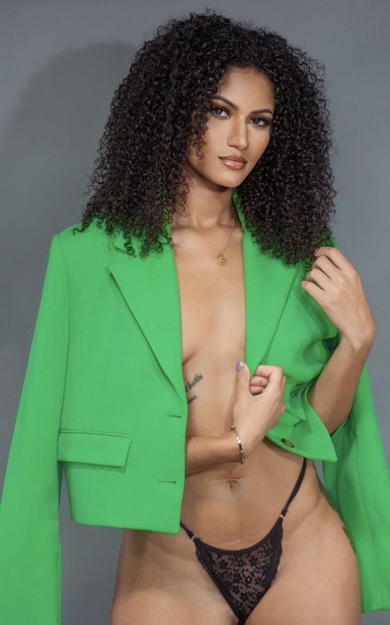 Sienna gallery image 10455